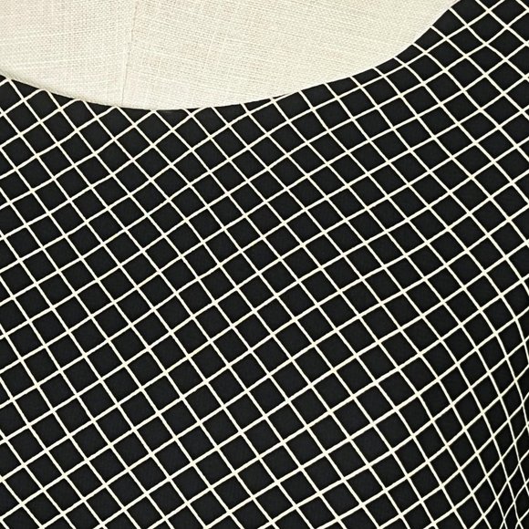 VINTAGE Talbots Diamond Print Black Short Sleeve Dress with Belt Dark Academia - Picture 5 of 9